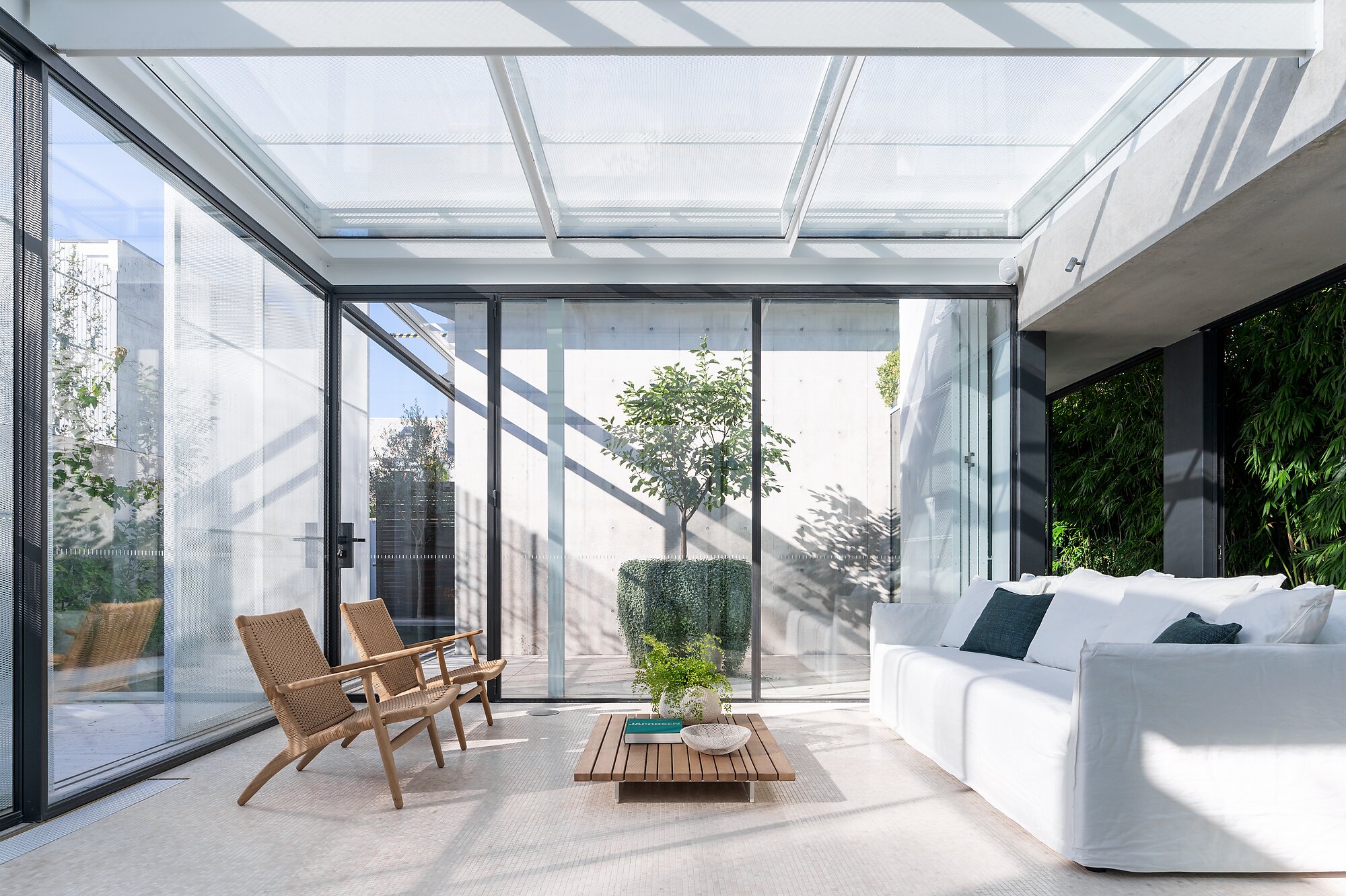 Interior photograph of Woollahra Terraces by Justin Alexander
